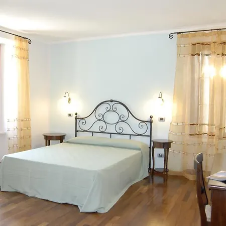 مزرعة للإقامة Al Palazzo Rivalta di Brentino